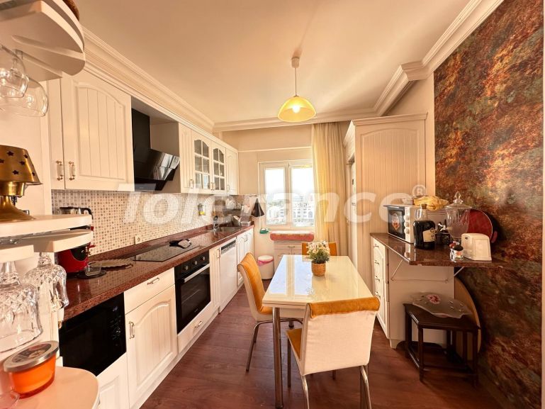 Квартира в Аксу, Анталия вид на море с бассейном: купить недвижимость в Турции - 131110