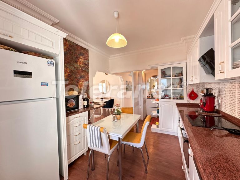 Квартира в Аксу, Анталия вид на море с бассейном: купить недвижимость в Турции - 131114