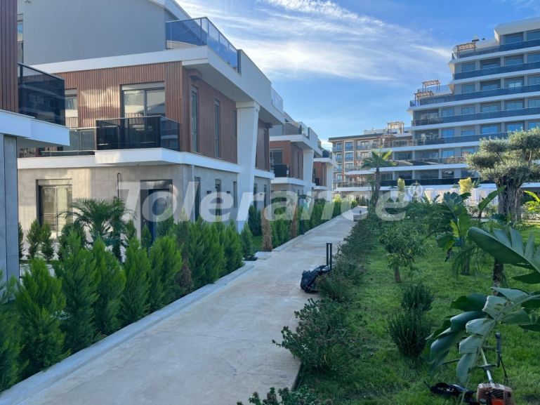 Квартира от застройщика в Алтынташ, Анталия с бассейном: купить недвижимость в Турции - 103276