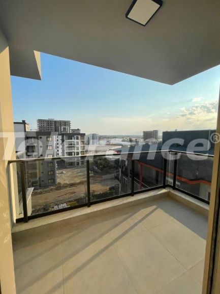 Квартира в Алтынташ, Анталия с бассейном: купить недвижимость в Турции - 111276