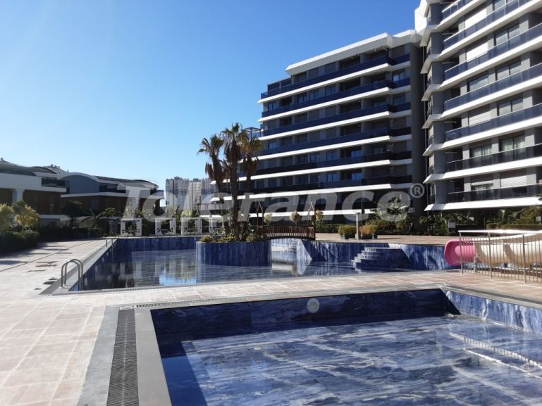 Квартира в Алтынташ, Анталия с бассейном: купить недвижимость в Турции - 114412