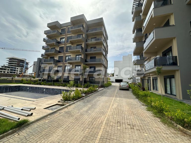 Квартира в Алтынташ, Анталия с бассейном: купить недвижимость в Турции - 124293