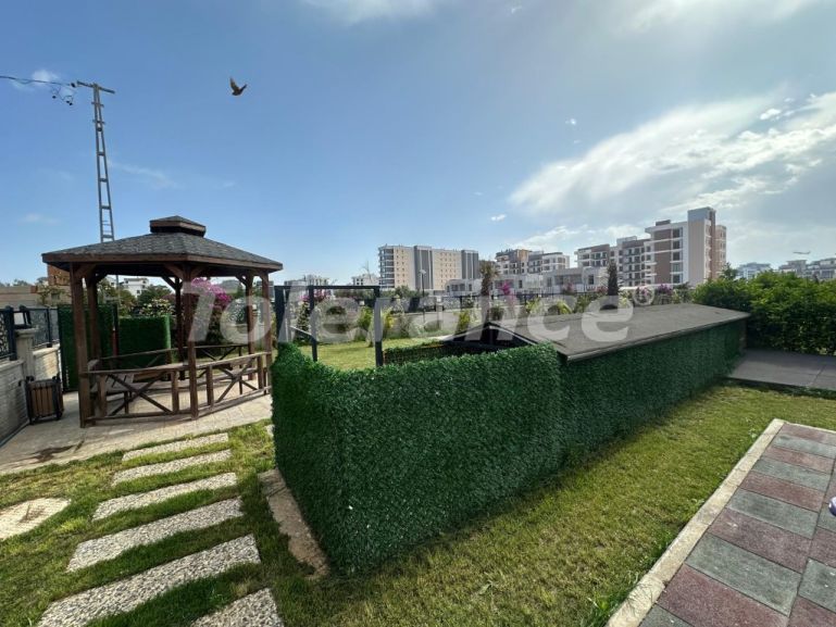 Квартира в Алтынташ, Анталия с бассейном: купить недвижимость в Турции - 124321