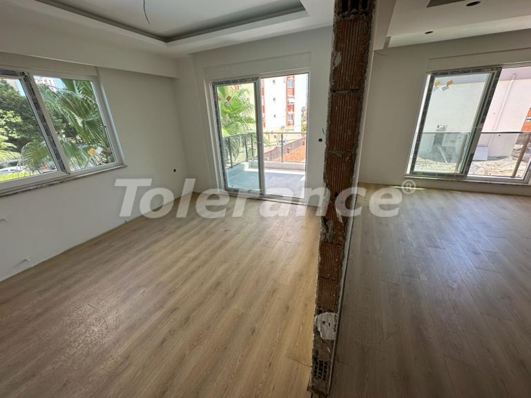 Квартира от застройщика в Алтынташ, Анталия с бассейном: купить недвижимость в Турции - 95912