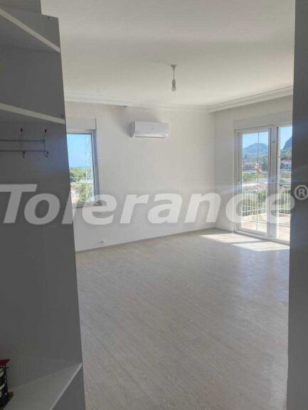 Квартира в Асланбуджак, Кемер с бассейном: купить недвижимость в Турции - 62727