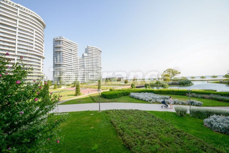 Квартира от застройщика в Бакыркёй, Стамбул вид на море с бассейном в рассрочку: купить недвижимость в Турции - 131468