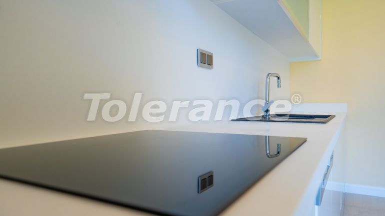 Квартира от застройщика в Бейликдюзю, Стамбул вид на море с бассейном: купить недвижимость в Турции - 130822