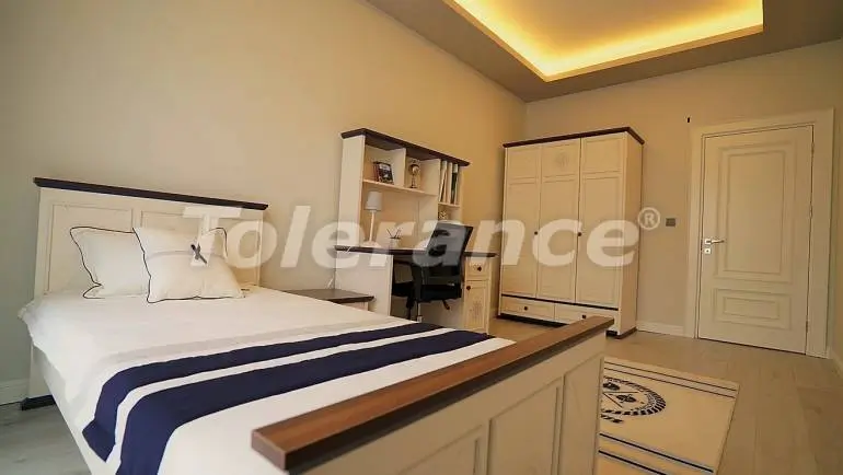 Квартира в Бейликдюзю, Стамбул с бассейном: купить недвижимость в Турции - 27524