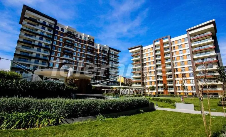 Квартира в Бейликдюзю, Стамбул с бассейном в рассрочку: купить недвижимость в Турции - 25808