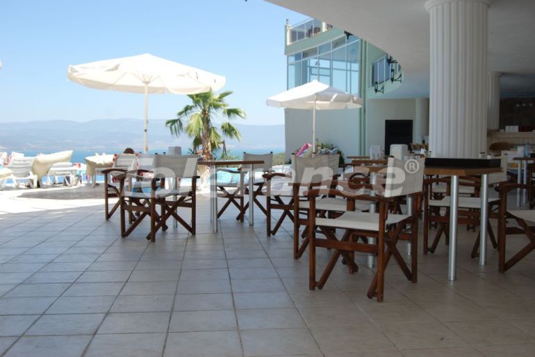 Квартира в Бодруме с бассейном: купить недвижимость в Турции - 109060