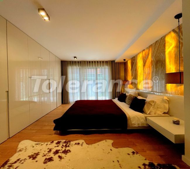 Квартира от застройщика в Бююкчекмедже, Стамбул вид на море с бассейном: купить недвижимость в Турции - 47845