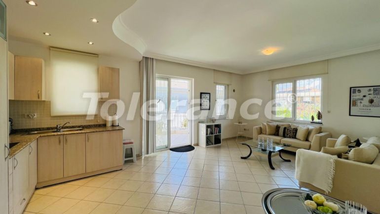 Квартира в Чамьюва, Кемер с бассейном: купить недвижимость в Турции - 111084