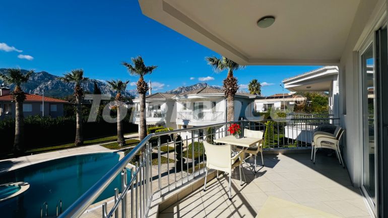 Квартира в Чамьюва, Кемер с бассейном: купить недвижимость в Турции - 136812