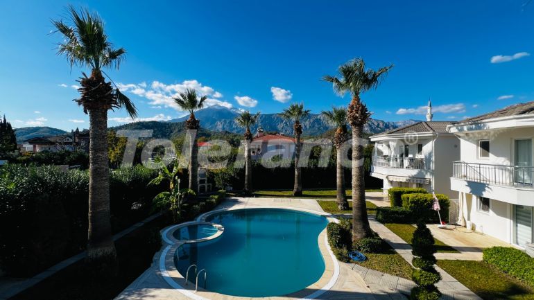 Квартира в Чамьюва, Кемер с бассейном: купить недвижимость в Турции - 136820