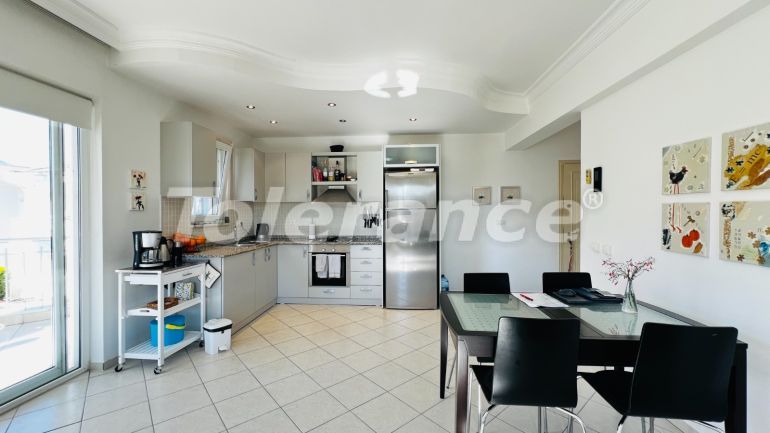 Квартира в Чамьюва, Кемер с бассейном: купить недвижимость в Турции - 136829