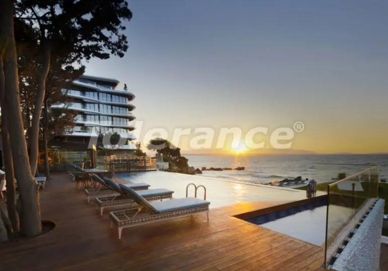 Квартира от застройщика в Чешме, Измир с бассейном: купить недвижимость в Турции - 16469