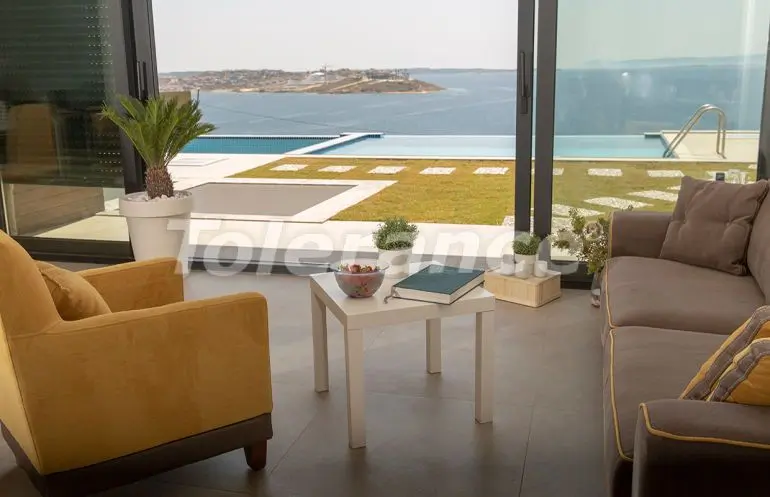 Квартира в Чешме, Измир с бассейном: купить недвижимость в Турции - 29384