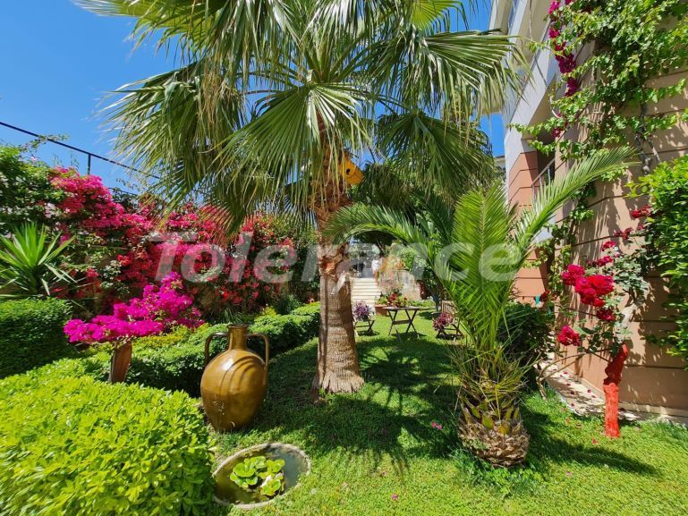 Квартира в Центре Кемера, Кемер с бассейном: купить недвижимость в Турции - 110781