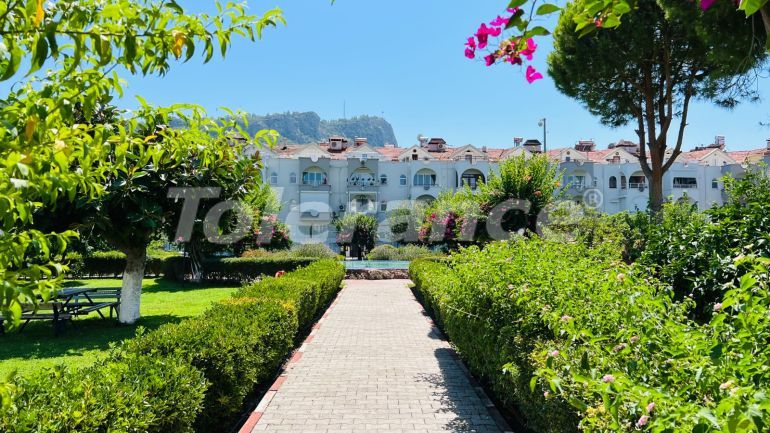 Квартира в Центре Кемера, Кемер с бассейном: купить недвижимость в Турции - 135997