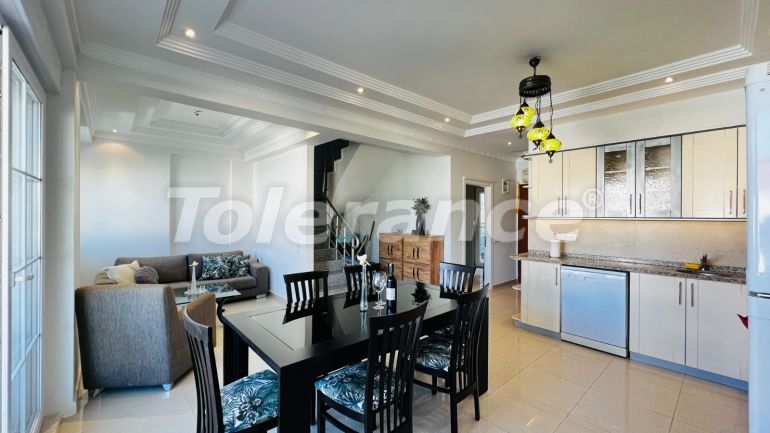 Квартира в Центре Кемера, Кемер с бассейном: купить недвижимость в Турции - 136024