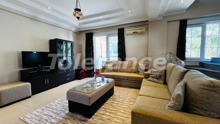 Квартира в Центре Кемера, Кемер с бассейном: купить недвижимость в Турции - 136095