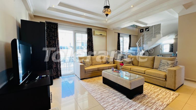 Квартира в Центре Кемера, Кемер с бассейном: купить недвижимость в Турции - 136098