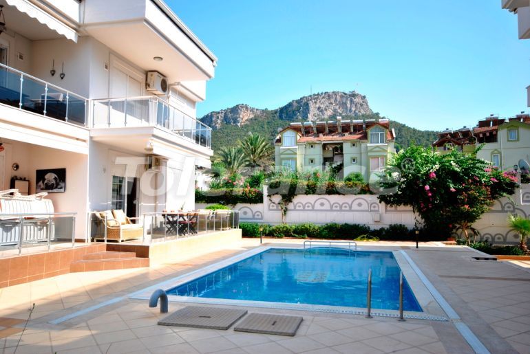 Квартира в Центре Кемера, Кемер с бассейном: купить недвижимость в Турции - 136110