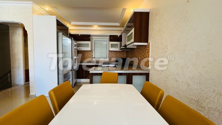 Квартира в Центре Кемера, Кемер с бассейном: купить недвижимость в Турции - 136139