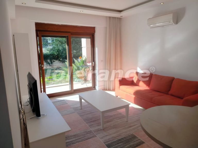 Квартира в Центре Кемера, Кемер с бассейном: купить недвижимость в Турции - 137599