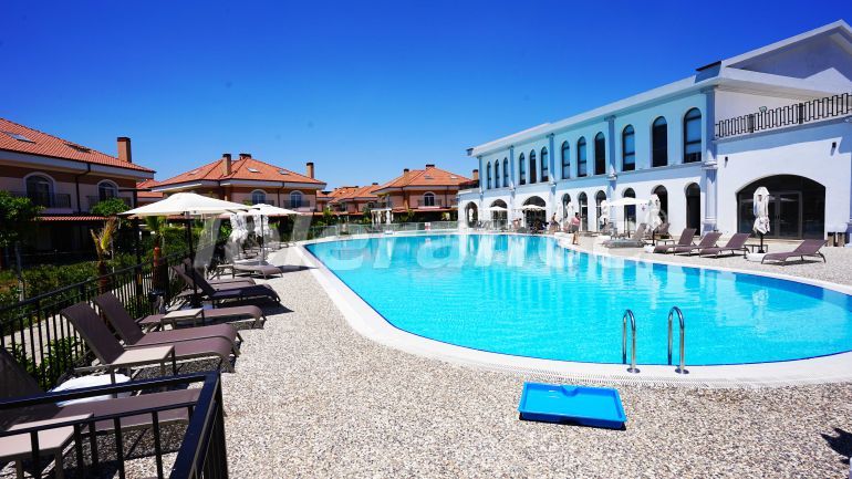 Квартира в Дошемеалты, Анталия с бассейном: купить недвижимость в Турции - 95716