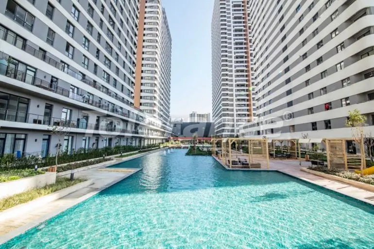 Квартира в Эсеньюрт, Стамбул с бассейном в рассрочку: купить недвижимость в Турции - 24272