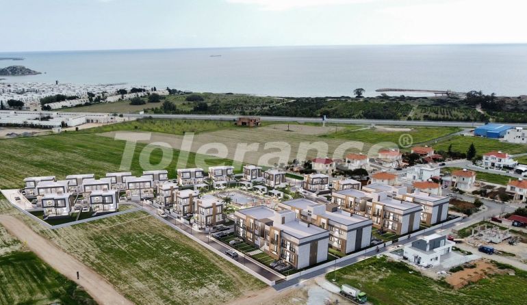 Квартира от застройщика в Фамагуста, Северный Кипр с бассейном в рассрочку: купить недвижимость в Турции - 109444