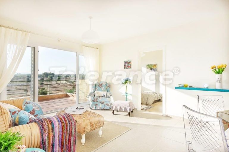 Квартира в Фамагуста, Северный Кипр вид на море с бассейном в рассрочку: купить недвижимость в Турции - 71146