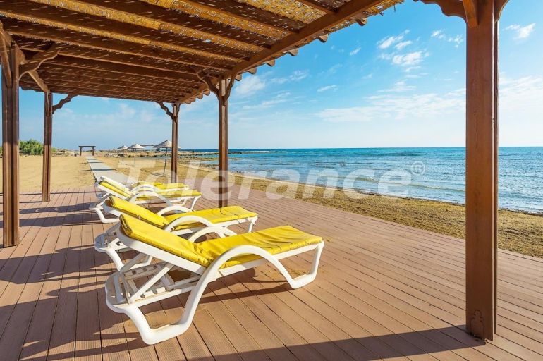 Квартира в Фамагуста, Северный Кипр вид на море с бассейном в рассрочку: купить недвижимость в Турции - 71151