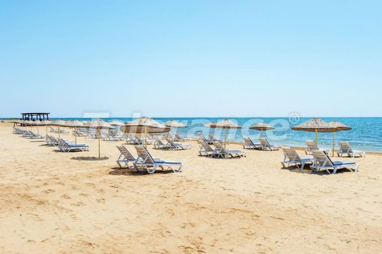 Квартира в Фамагуста, Северный Кипр вид на море с бассейном в рассрочку: купить недвижимость в Турции - 71159