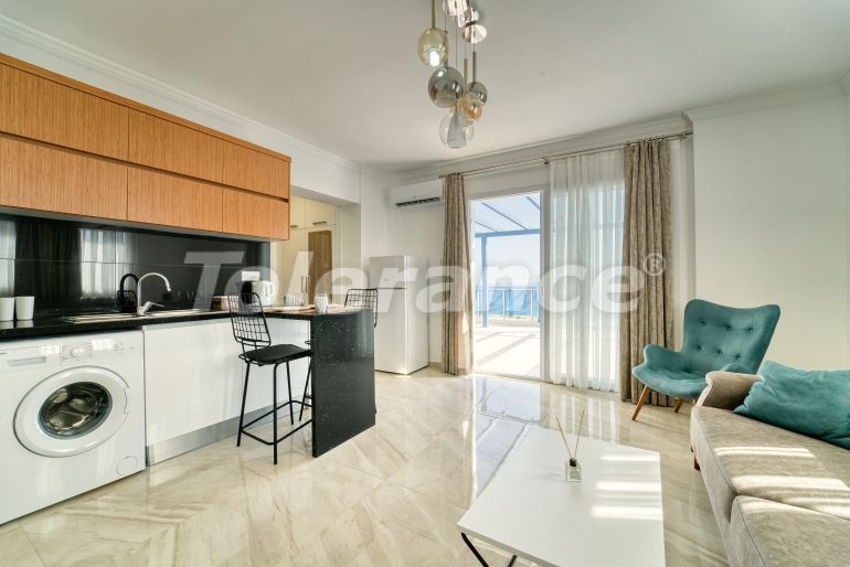 Квартира в Фамагуста, Северный Кипр вид на море с бассейном: купить недвижимость в Турции - 71328