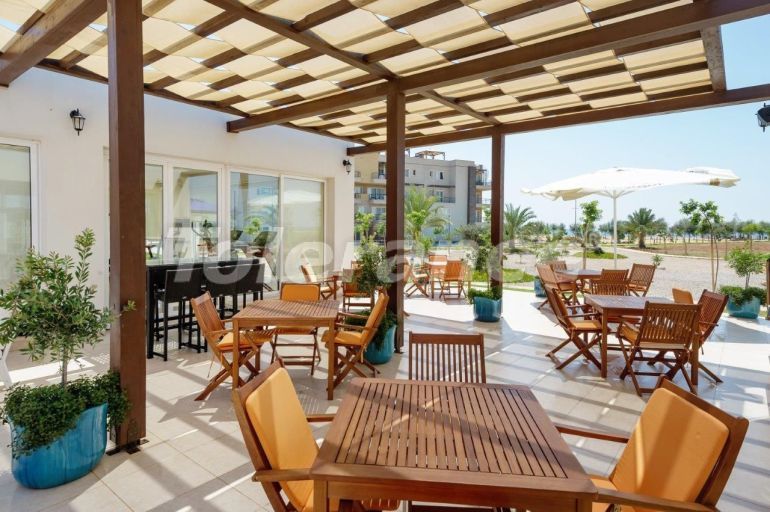 Квартира в Фамагуста, Северный Кипр вид на море с бассейном: купить недвижимость в Турции - 71356