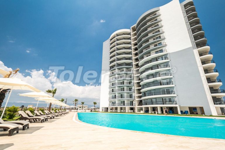 Квартира от застройщика в Фамагуста, Северный Кипр вид на море с бассейном: купить недвижимость в Турции - 71553