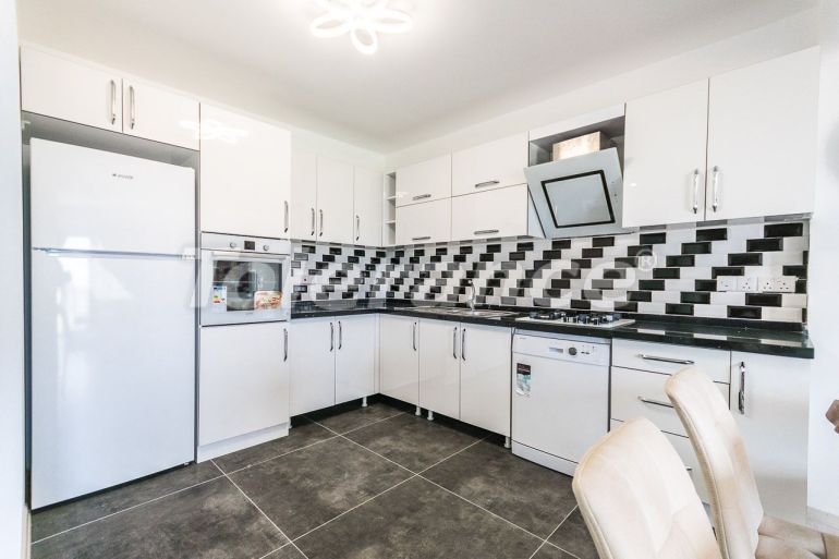 Квартира от застройщика в Фамагуста, Северный Кипр вид на море с бассейном в рассрочку: купить недвижимость в Турции - 71570