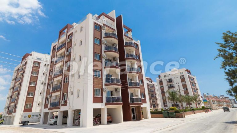 Квартира в Фамагуста, Северный Кипр вид на море с бассейном: купить недвижимость в Турции - 72147