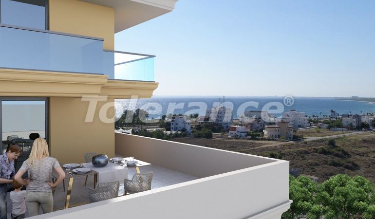 Квартира в Фамагуста, Северный Кипр вид на море с бассейном в рассрочку: купить недвижимость в Турции - 74829
