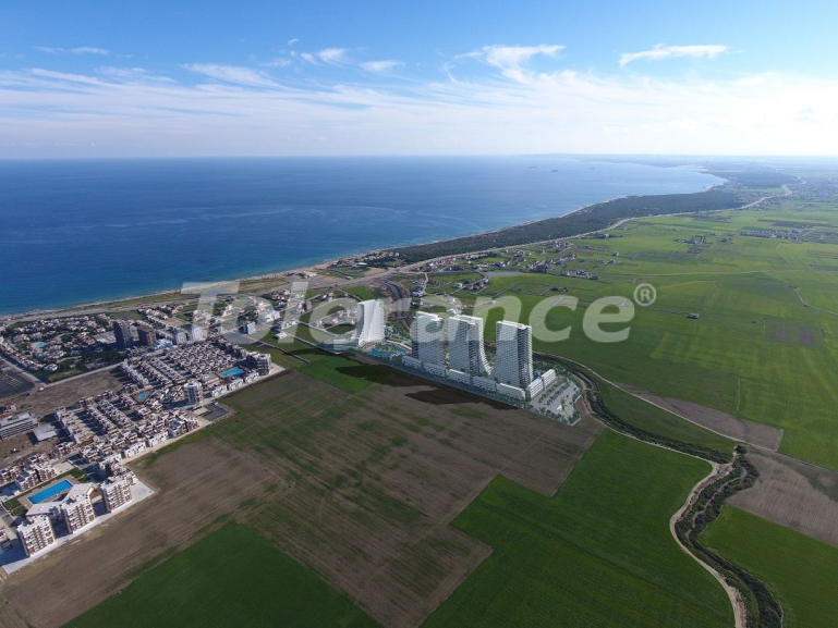 Квартира в Фамагуста, Северный Кипр вид на море с бассейном: купить недвижимость в Турции - 75207