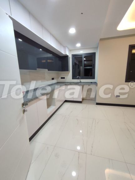 Квартира от застройщика в Фамагуста, Северный Кипр вид на море с бассейном: купить недвижимость в Турции - 75407