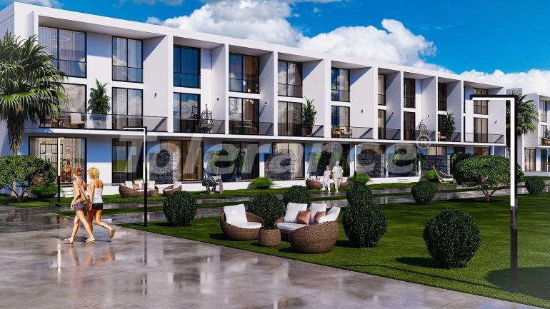 Квартира от застройщика в Фамагуста, Северный Кипр вид на море с бассейном в рассрочку: купить недвижимость в Турции - 80939