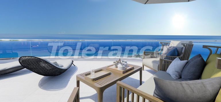 Квартира от застройщика в Фамагуста, Северный Кипр вид на море с бассейном в рассрочку: купить недвижимость в Турции - 81101