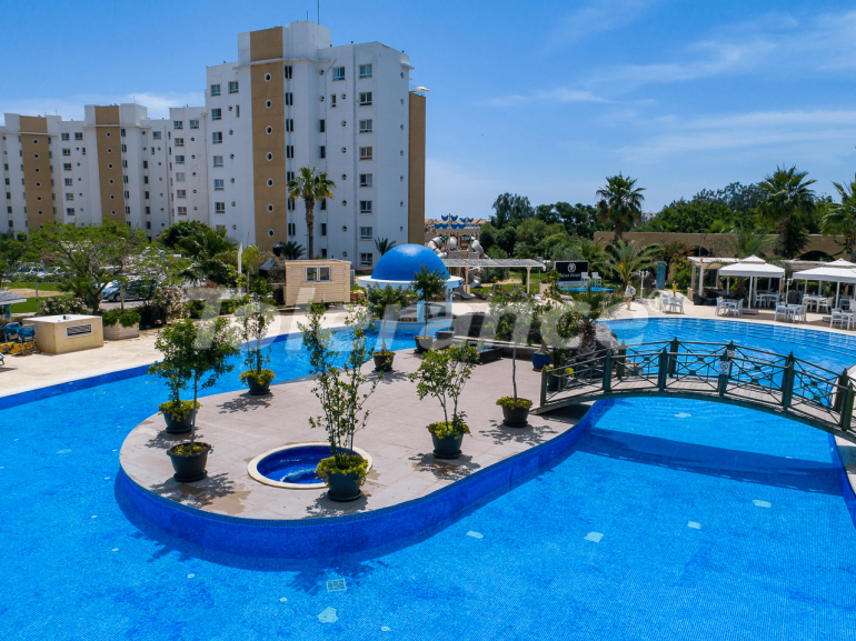 Квартира в Фамагуста, Северный Кипр с бассейном: купить недвижимость в Турции - 81399
