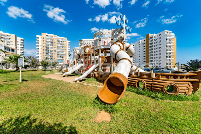 Квартира в Фамагуста, Северный Кипр с бассейном: купить недвижимость в Турции - 81402