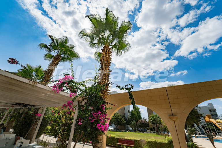 Квартира в Фамагуста, Северный Кипр с бассейном: купить недвижимость в Турции - 81403