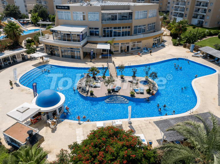Квартира от застройщика в Фамагуста, Северный Кипр с бассейном в рассрочку: купить недвижимость в Турции - 81758