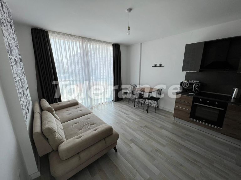 Квартира в Фамагуста, Северный Кипр с бассейном: купить недвижимость в Турции - 84573